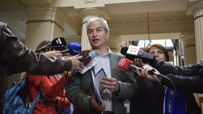 Colegio de Profesores presentó recurso contra Carabineros y el Ministerio del Interior