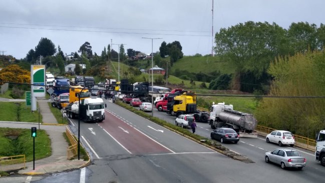 Empresa salmonera de Quellón desvinculó a más de 400 trabajadores