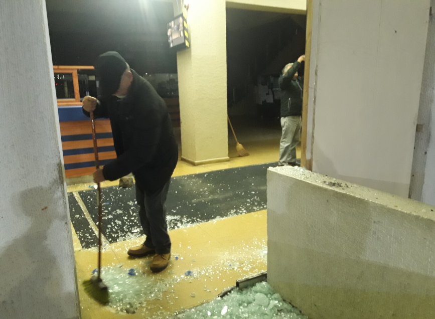 Municipio de Chillán interpondrá acciones legales por ataque al edificio consistorial