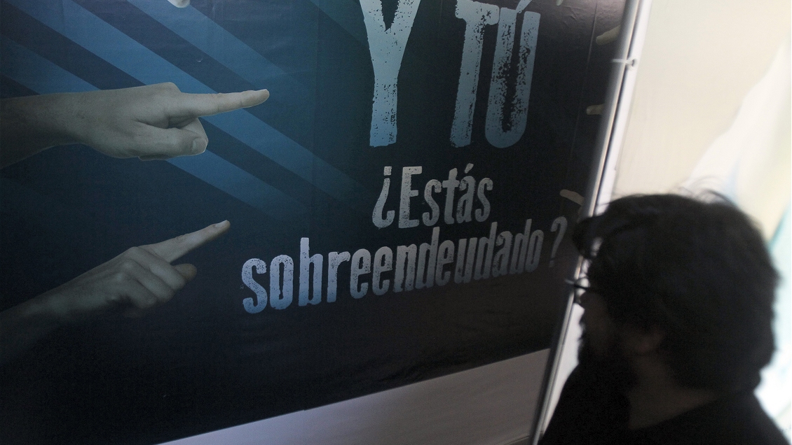 Un 24% de deudores tienen créditos que superan seis veces su ingreso mensual