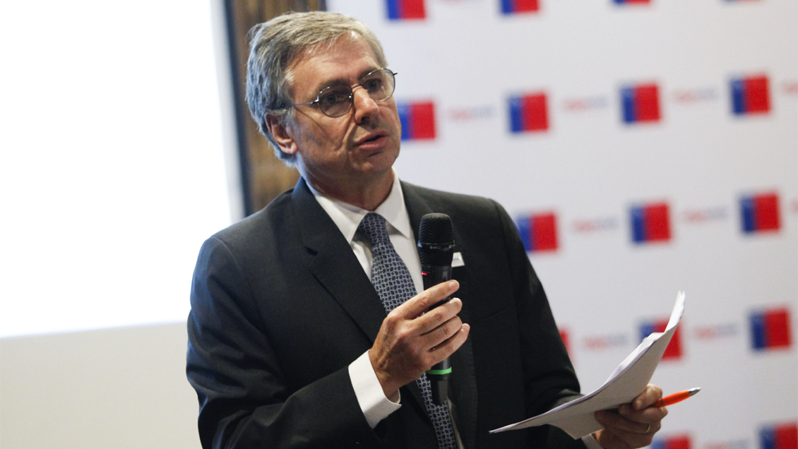 Cristóbal Lira, ex subsecretario de Prevención del Delito, asumió como nuevo alcalde de Lo Barnechea