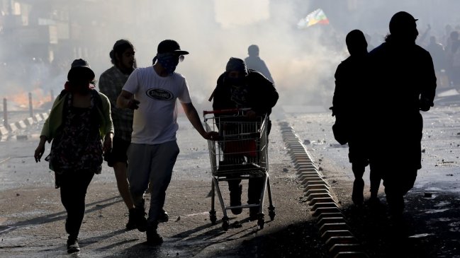 Gobernador de Concepción: Manifestantes actúan como 
