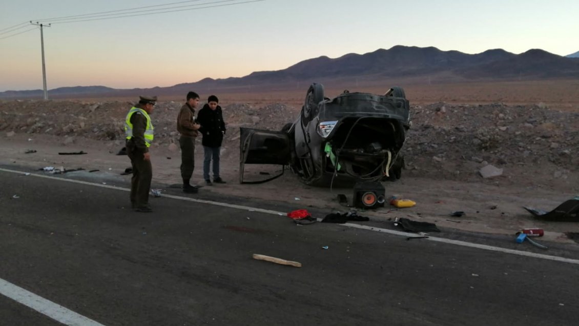 Un muerto y dos heridos por volcamiento en Diego de Almagro