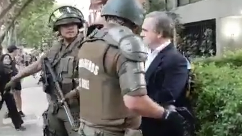 Carabineros detuvo a sujeto que disparó a manifestantes en Las Condes