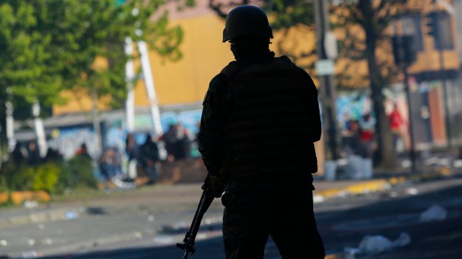 Centro de estudios de la U. de Talca propone crear escuela de DDHH para formar a Carabineros