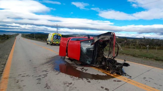 Dos heridos graves dejó volcamiento en la Ruta 9 Sur de Punta Arenas