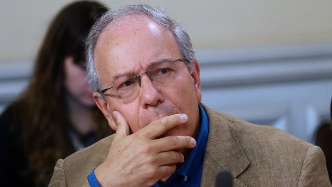 Hirsch: El propio Gobierno no sabe lo que es un congreso constituyente