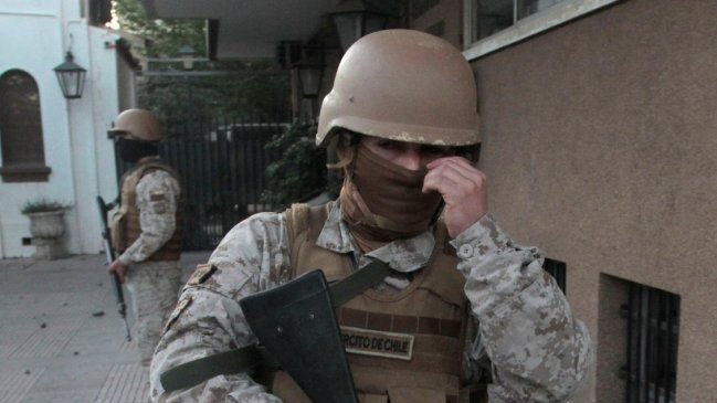 Presentan querella contra el Ejército por crímenes de lesa humanidad durante el estado de emergencia