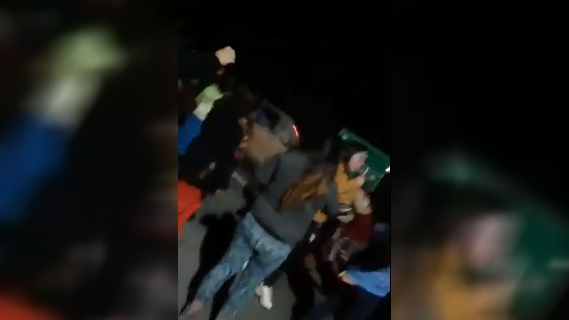 Conductor atropelló a manifestantes en Osorno y se dio a la fuga