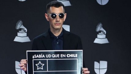   Alex Anwandter también protestó en los Latin Grammy 