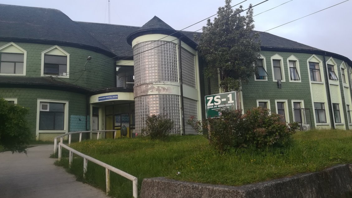 Funcionarios del Hospital de Ancud se tomaron la dirección del establecimiento