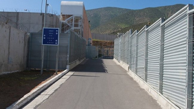 Pelea al interior de cárcel de La Serena dejó un reo fallecido