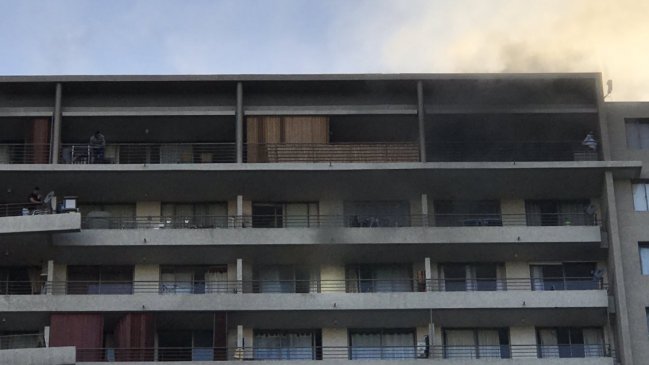 Bomberos controló incendio en departamento de Bellavista
