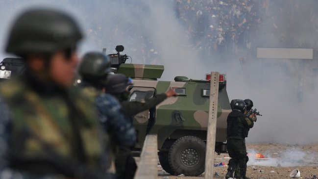 Gobierno boliviano precisa decreto de inmunidad penal a FFAA: 