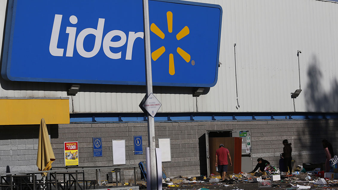 Walmart interpone recursos contra el Estado por 