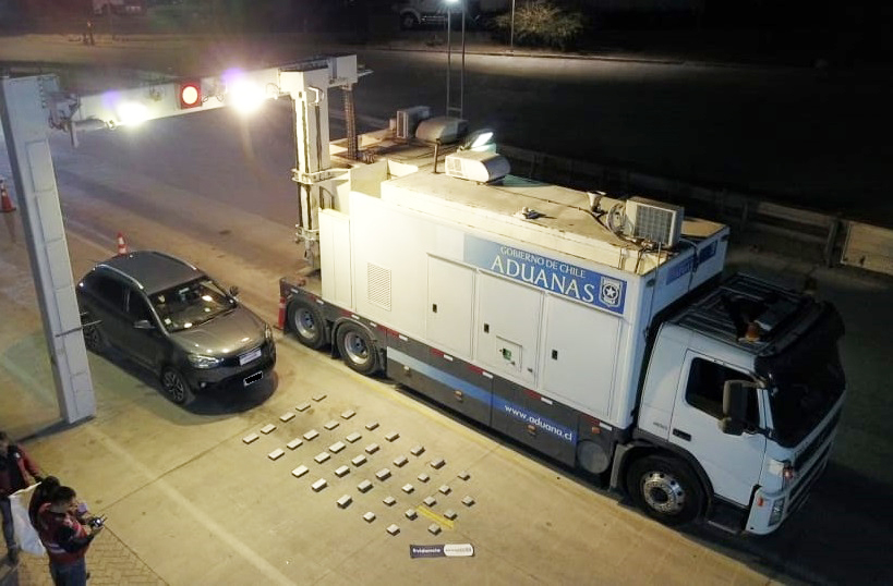 Tarapacá: Vehículo ocultaba más de 35 kilos de cocaína en su estructura