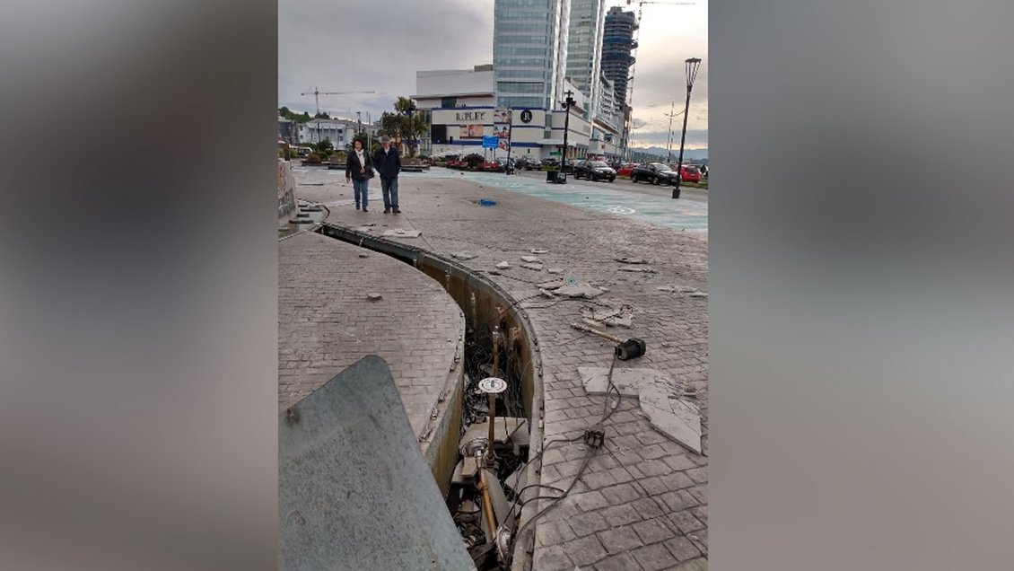 Puerto Montt: Destruyen pileta de aguas danzantes que costó mil millones