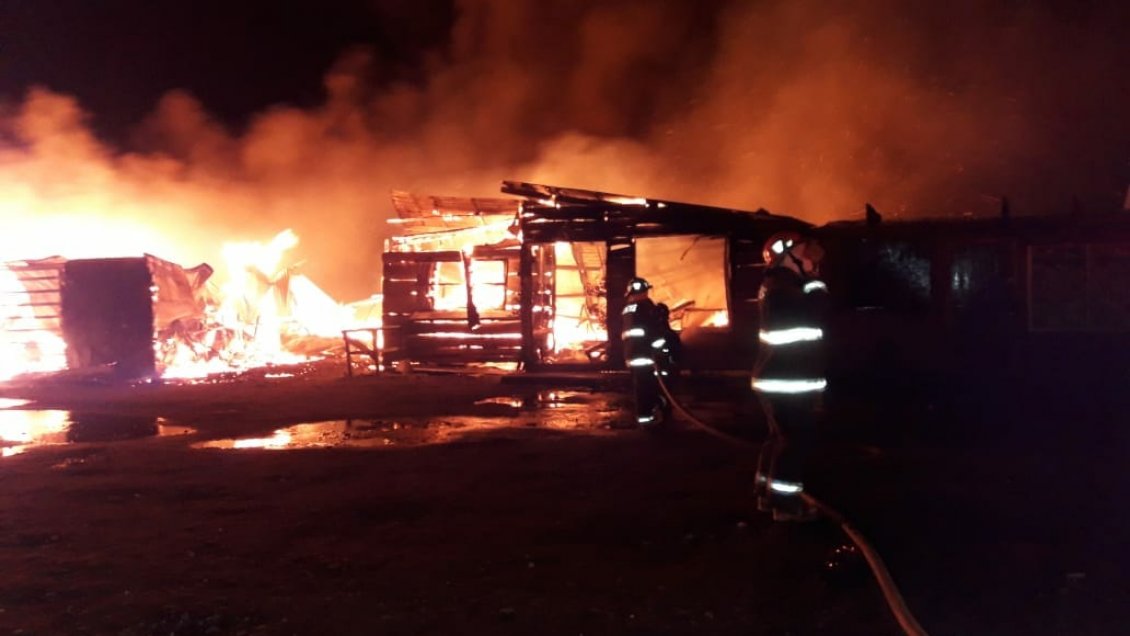 Ataque incendiario en Cañete: Acusan intervención de encapuchados armados