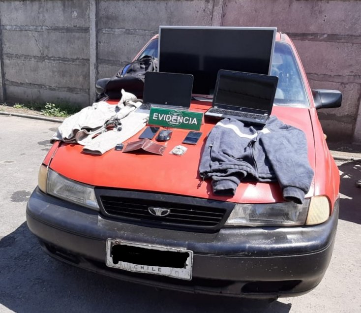 San Carlos: Ladrón fue detenido infraganti con un televisor, notebooks y celulares robados