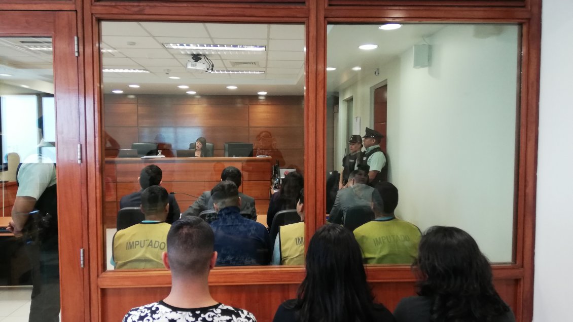 Decretan absolución y libertad para dos de los cuatro involucrados en homicidio afuera de club nocturno en Arica