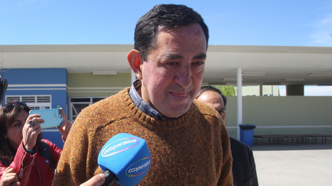 Ex canciller del Arzobispado de Santiago enfrentará el primer juicio por abusos en la Iglesia