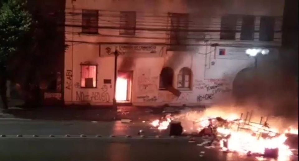 Incendio provocó graves daños en edificio de la Cámara de Comercio de Talca