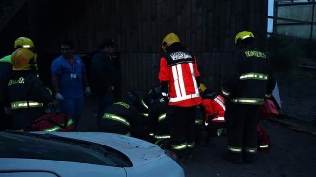 O'Higgins: Terraza de cabaña colapsó con diez personas en Pichilemu