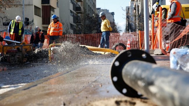 Vecina recibirá casi siete millones de pesos por inundación en vivienda