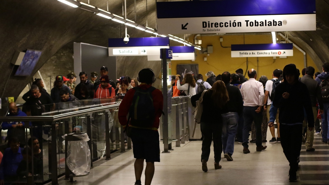 Panel de expertos analizará situación del Transantiago por crisis social