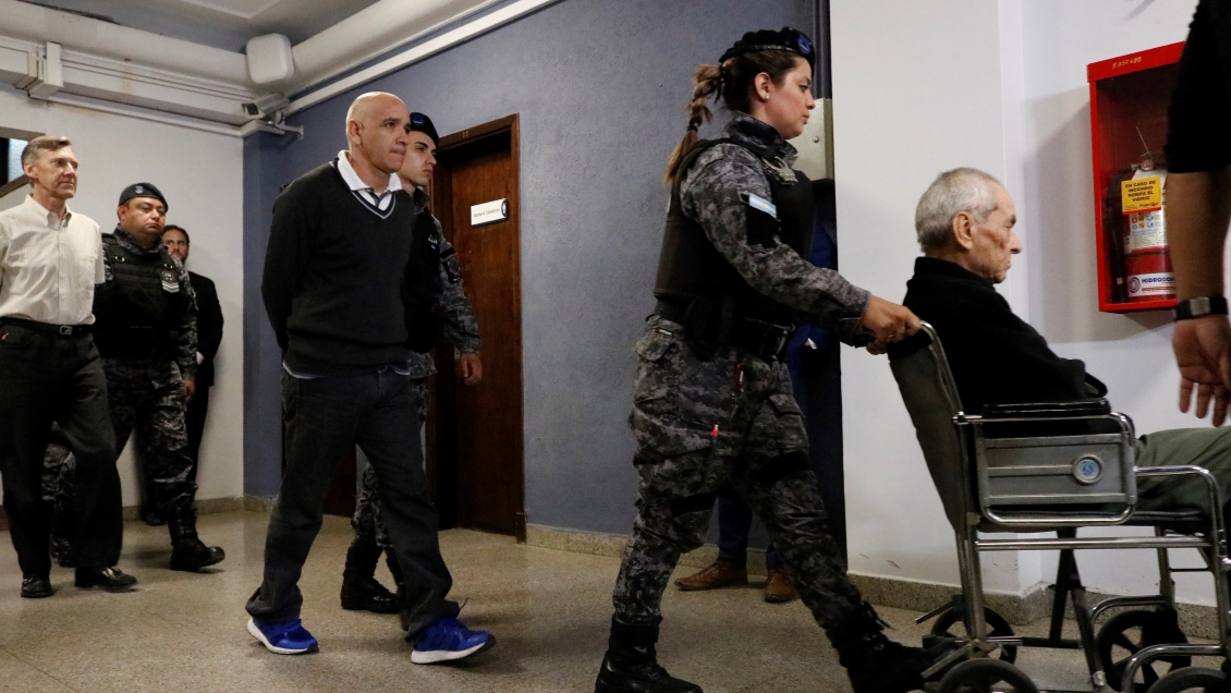 Condenan a más de 40 años a dos curas por abusos contra menores con discapacidad auditiva