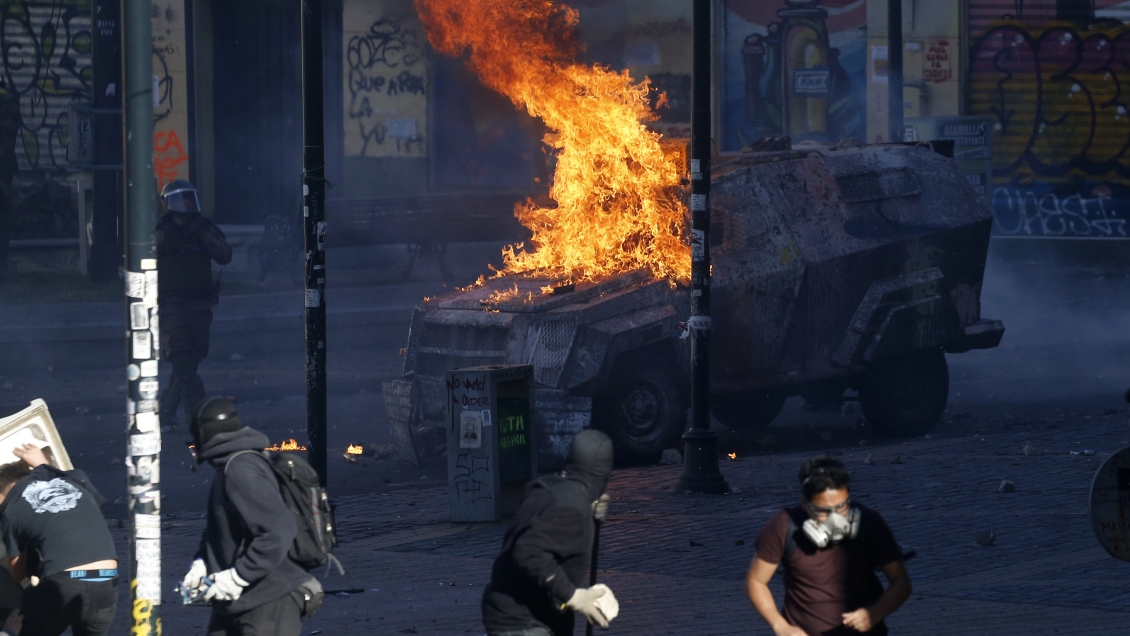 Violentos disturbios en Antofagasta, La Serena, Valparaíso y Concepción