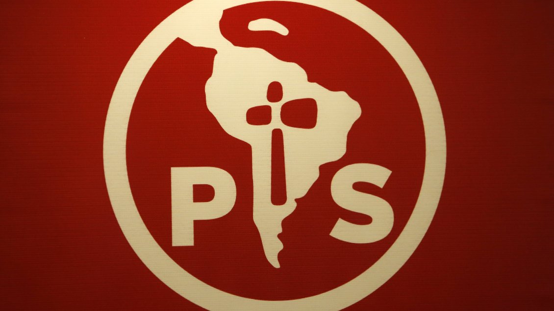 Socialistas ante la crisis social e institucional: 