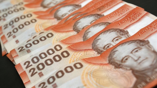 Efecto crisis: 58 por ciento de los trabajadores chilenos no recibirá aguinaldo navideño