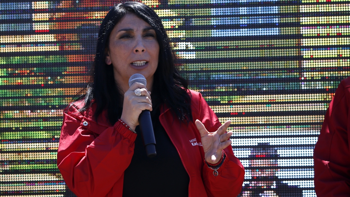 Ministra Rubilar critica a alcalde Sharp por presentar recurso contra Carabineros