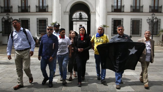 Mesa de Unidad Social se reunió en La Moneda con el ministro Blumel