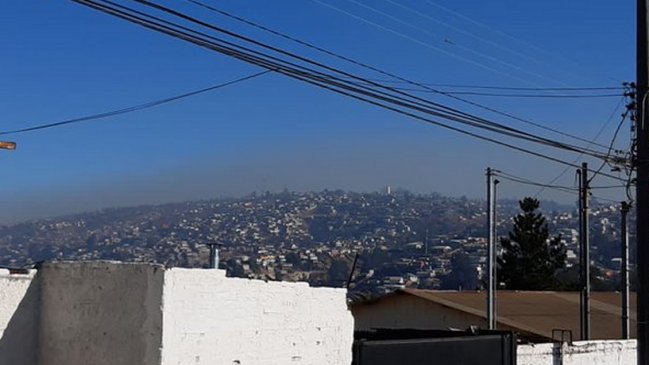 Combaten incendio forestal en Casablanca