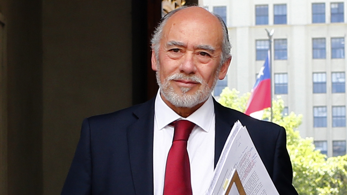 Iván Flores: Es un error insistir en proyecto que permite a FF.AA. resguardar 