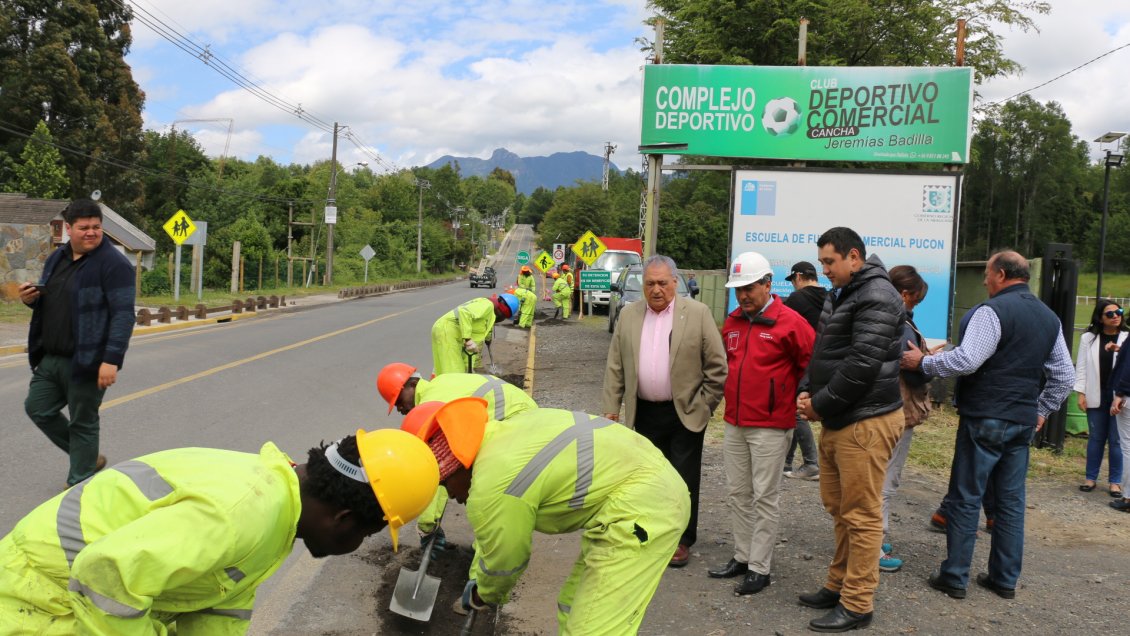 Inician trabajos del camino de acceso al volcán Villarrica