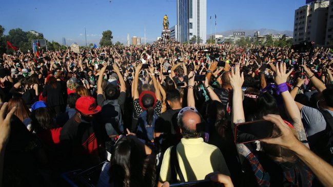 La economía chilena cayó 3,4% en octubre, mes en el que estalló la crisis social