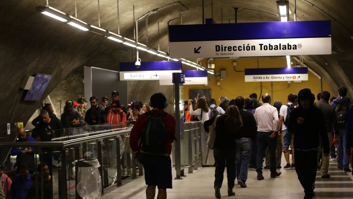 Metro de Santiago anunció extensión en su horario de funcionamiento