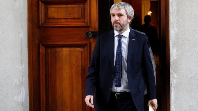 Gobierno evalúa mesa de diálogo con todos los actores sociales