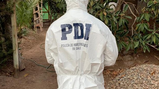 PDI investiga hallazgo de cadáver en cancha de fútbol de Valdivia
