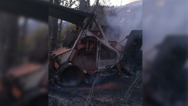 Investigan posible intencionalidad en incendio que destruyó un galpón y maquinaria agrícola en Traiguén
