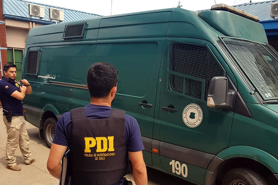 Gobierno se querelló por ataque a carro de Gendarmería en Collipulli