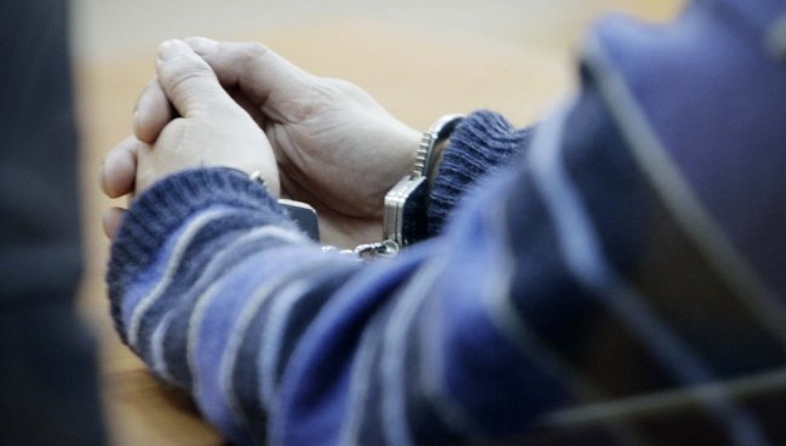 Condenan a hombre que amputó de un mordisco parte de un dedo a administrador de bar en San Carlos