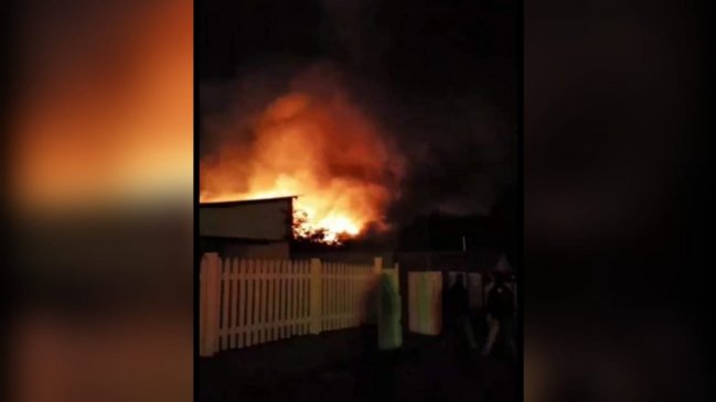 Incendio afectó a dos inmuebles en Pichilemu