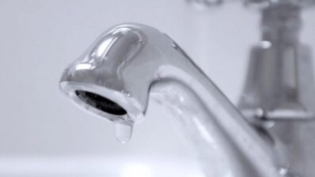 Rotura de matriz obligó corte de agua que afectó al sector norte de Antofagasta