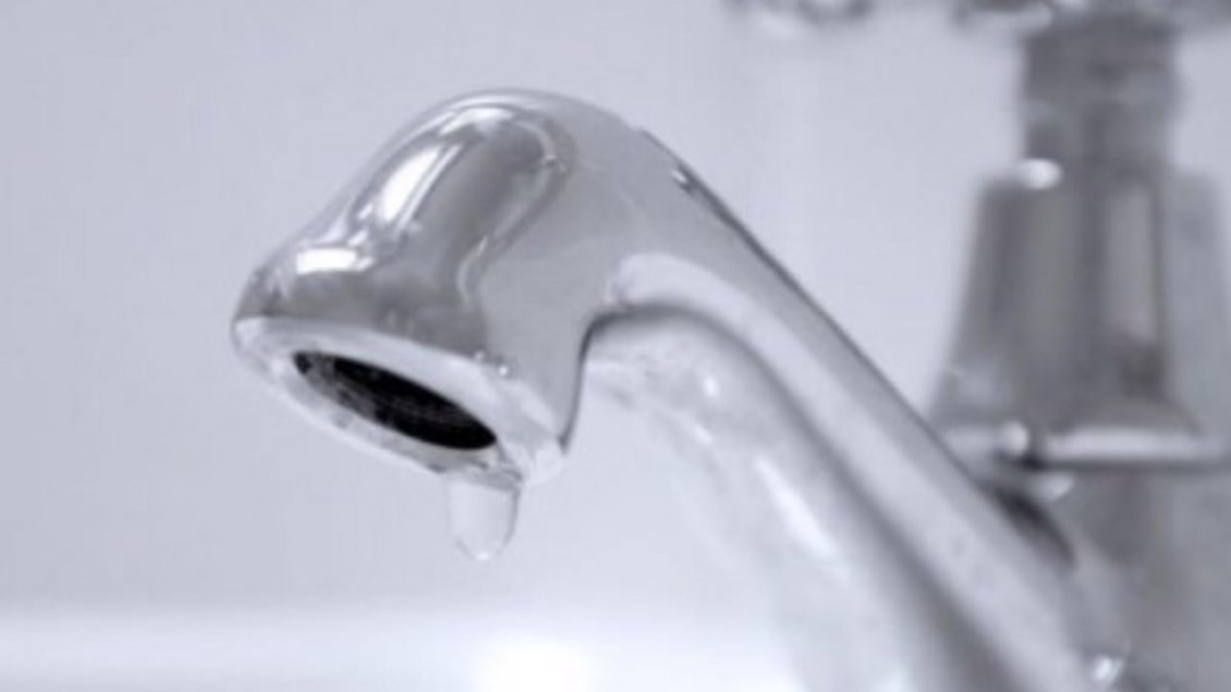 Rotura de matriz obligó corte de agua que afectó al sector norte de Antofagasta