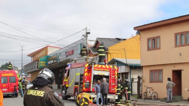 Castro: Incendio que afectó a dos viviendas dejó a seis personas damnificadas