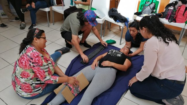 Capacitan a vecinos de Pozo Almonte para enfrentar emergencias